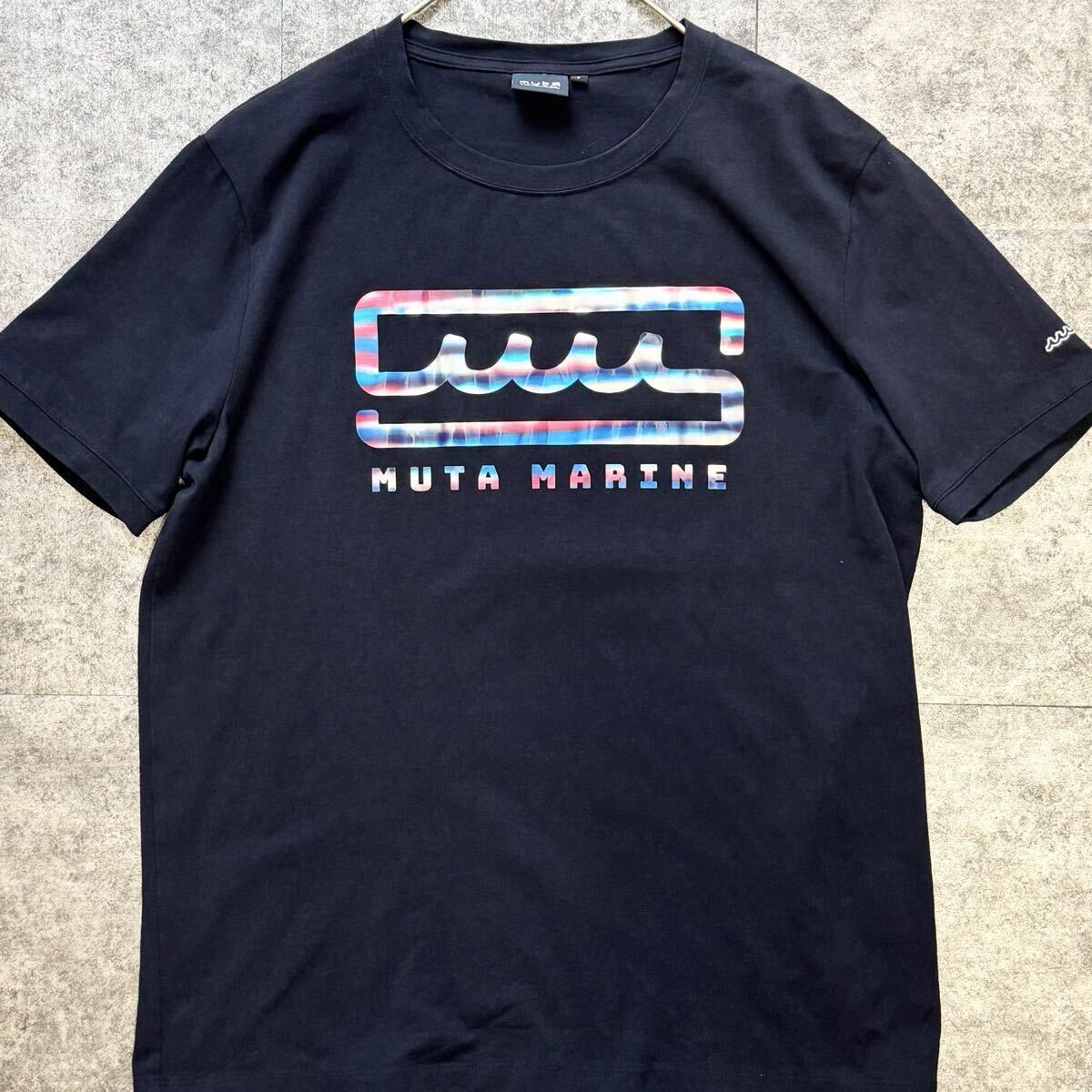 【極美品】ムータマリン mutaMARINE ロゴプリント 半袖Tシャツ クルーネック カットソー ミラー ロゴ刺繍 ストレッチ ネイビー ゴルフ 7