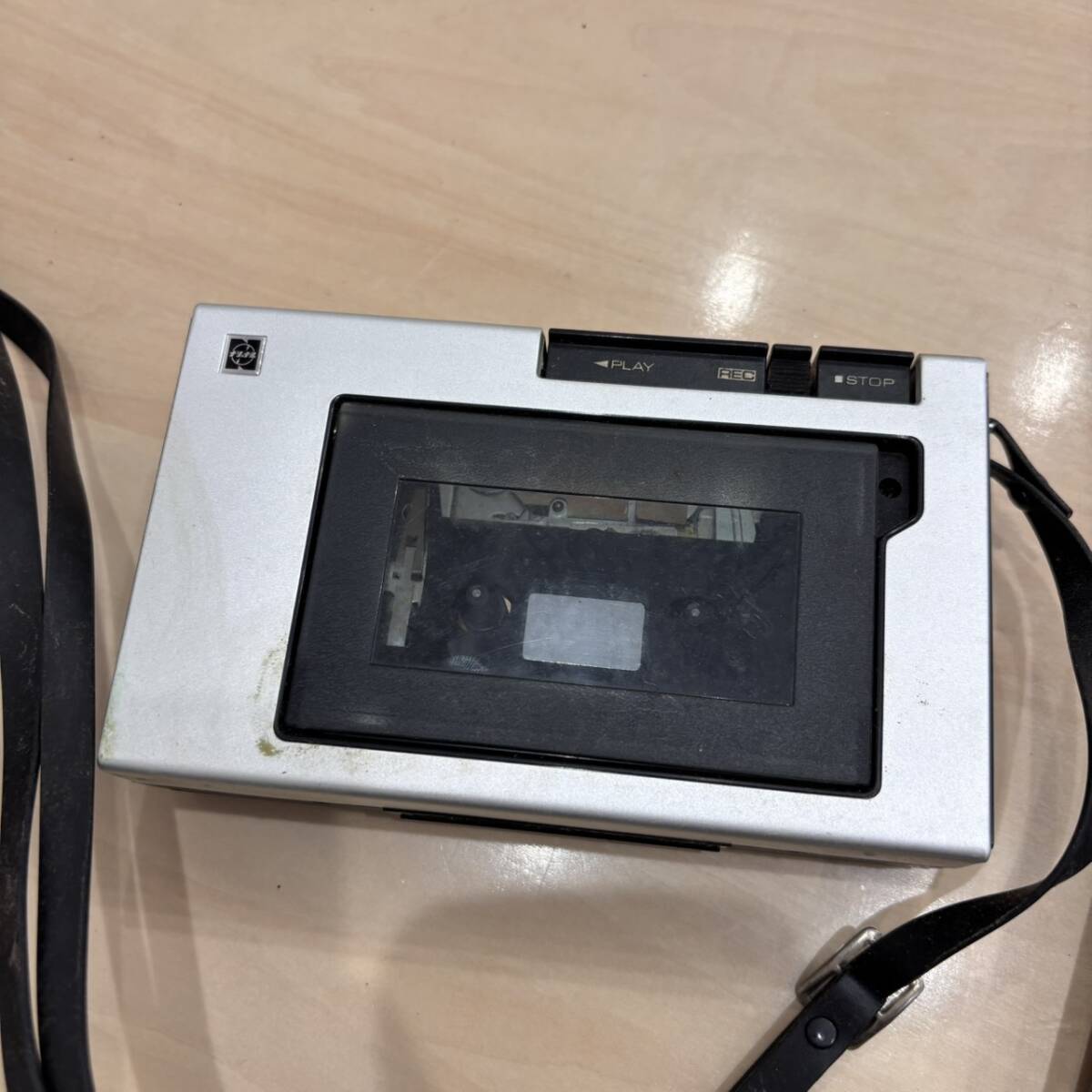 【O-5026】NATIONAL PANASONIC RQ-212 松下電機 ポータブルカセットプレーヤー 通電動作未確認 パナソニック ナショナル マツシタデンキ