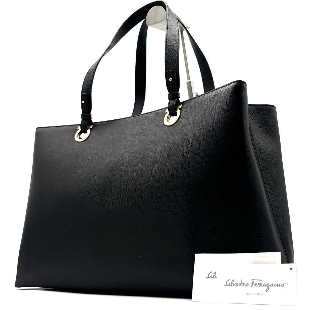 美品 Salvatore Ferragamo サルヴァトーレ フェラガモ ガンチーニ トートバッグ ブラック レザー A4対応 自立 肩掛け