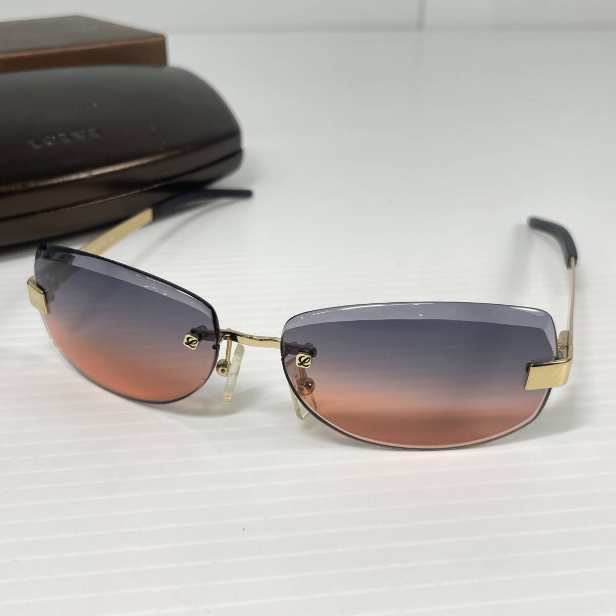 2604B0618 LOEWE ロエベ グラデーション サングラス 度入り SLW066 ケース付