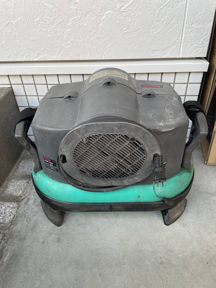 ★RYOBI　リョービ　3/4馬力　エアーコンプレッサー　ACP-700★