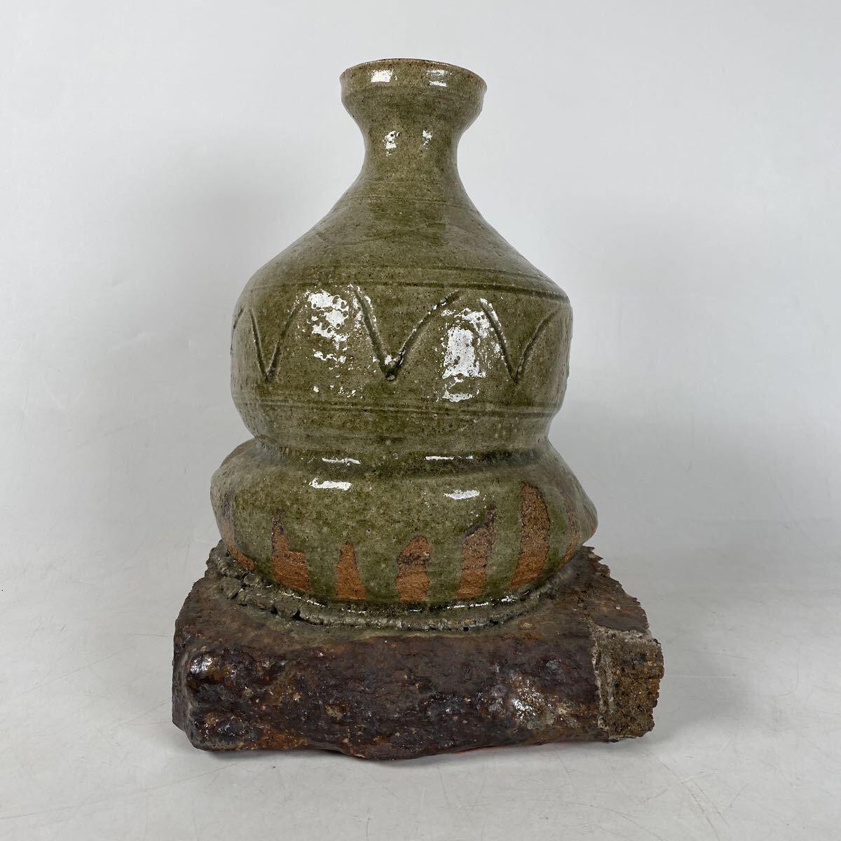 旧家整理品　壺　壷　花瓶　青磁　信楽　瀬戸　高麗青磁　崩れ壺　珍品　希少　骨董品　古美術品　古陶磁　時代　当時物　【515】