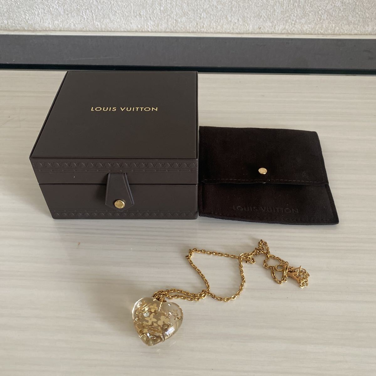 本物保証 LOUIS VUITTON ルイヴィトン ヴィトン ネックレス アクセサリー ゴールド 箱 LV ジュエリー ブランド レディース【520】