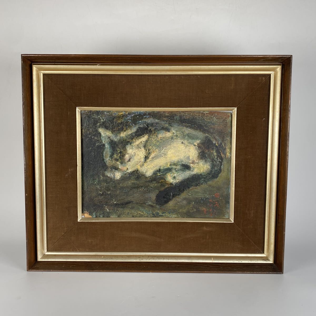 旧家整理品　古い猫の絵　作者不明　絵画　絵　油彩　額縁　額装　油絵　動物画　作家　画家　骨董品　古美術品　横54.5cm 縦45.2cm【526】