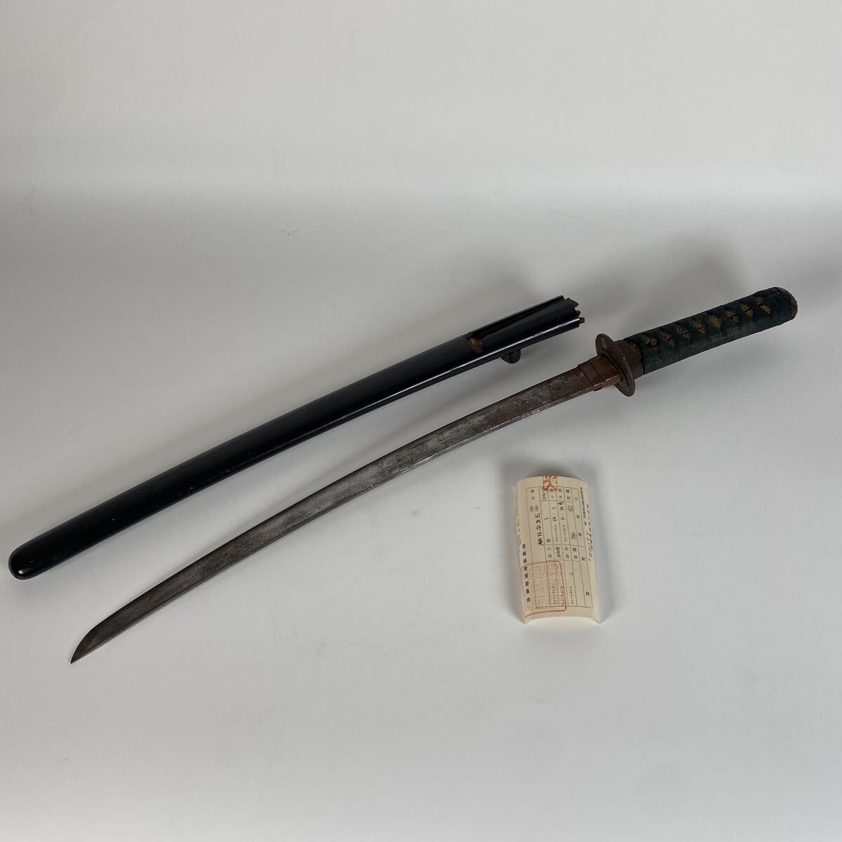 登録証あり 長さ43.2cm 脇差 わきざし 在銘/河内守正廣 刀剣 刀 日本刀 拵え 外装 刀鍔 骨董品 古美術品 時代 武具 刀装具【530】