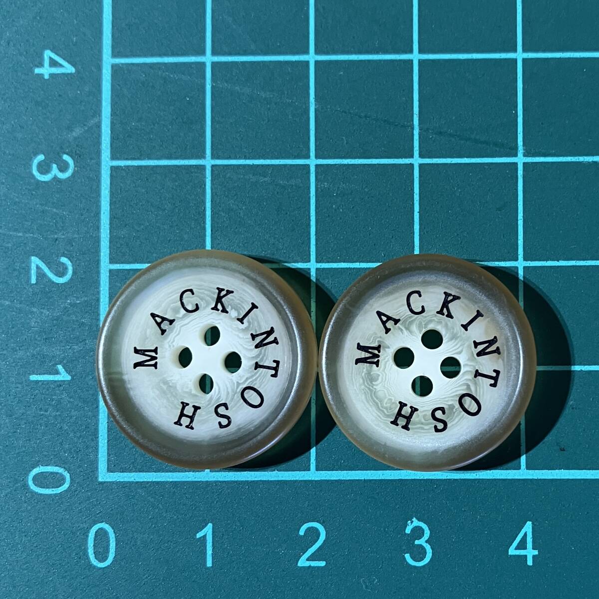 MACKINTOSH スペア ボタン 4穴 白 2個セット