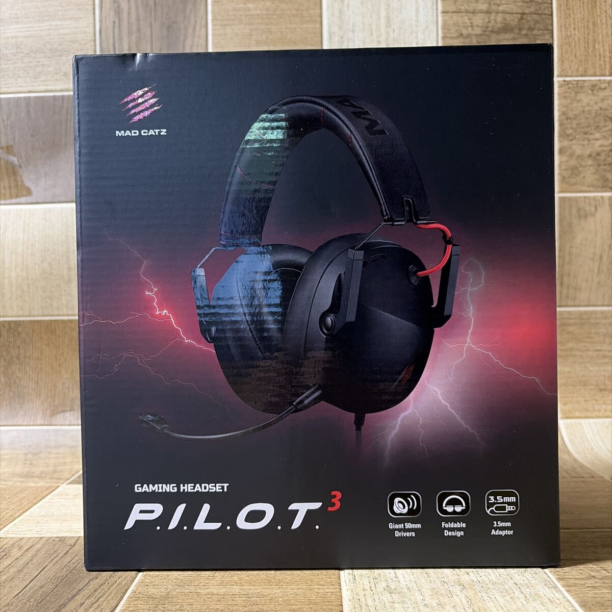 未開封 Mad Catz マッドキャッツ P.I.L.O.T. 3 ゲーミングヘッドセット 黒 AP13C1INBL000-0J