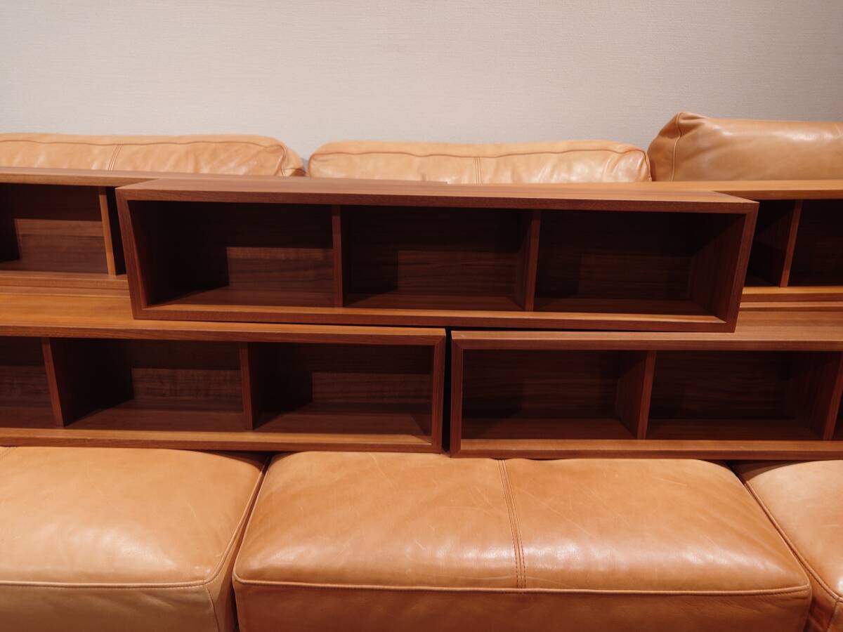 壁に付けられる家具箱（3マス）　7個まで対応可　ウォールナット突板　旧金具