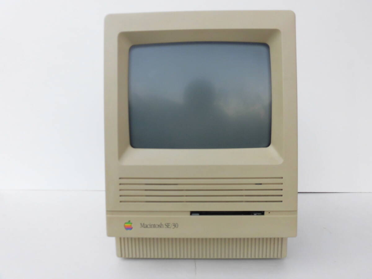 M5119 Apple Macintosh SE/30