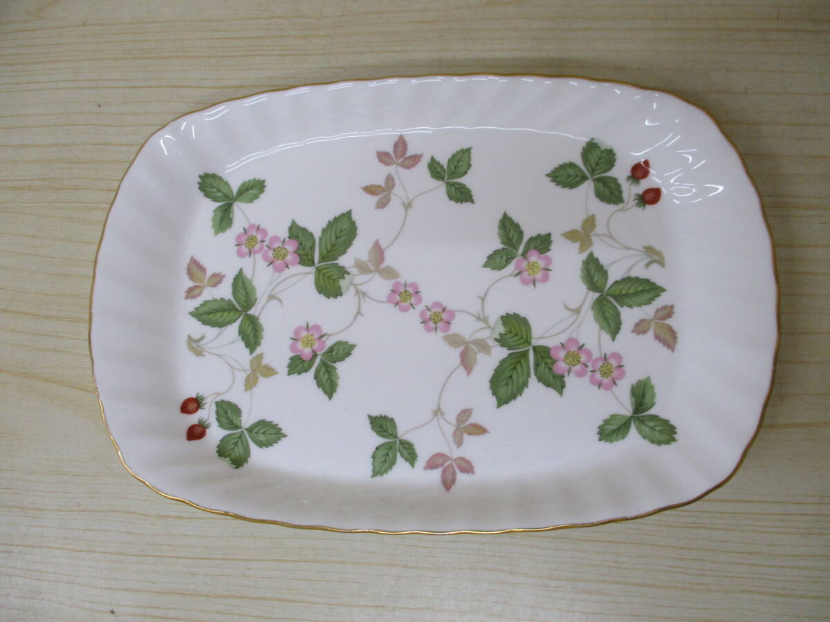N2057　WEDGWOOD　WILD　STRAWBERRY　スクエアプレート　ウェッジウッド　ワイルドストロベリー　皿　陶器