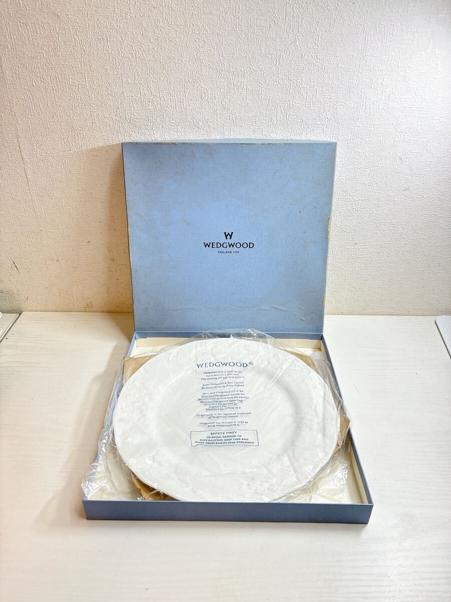 2627 WEDGWOOD ウェッジウッド STRAWBERRY&VINE 皿 直径28.8cm プレート 洋食器 ストロベリー バイン ホワイト 現状品