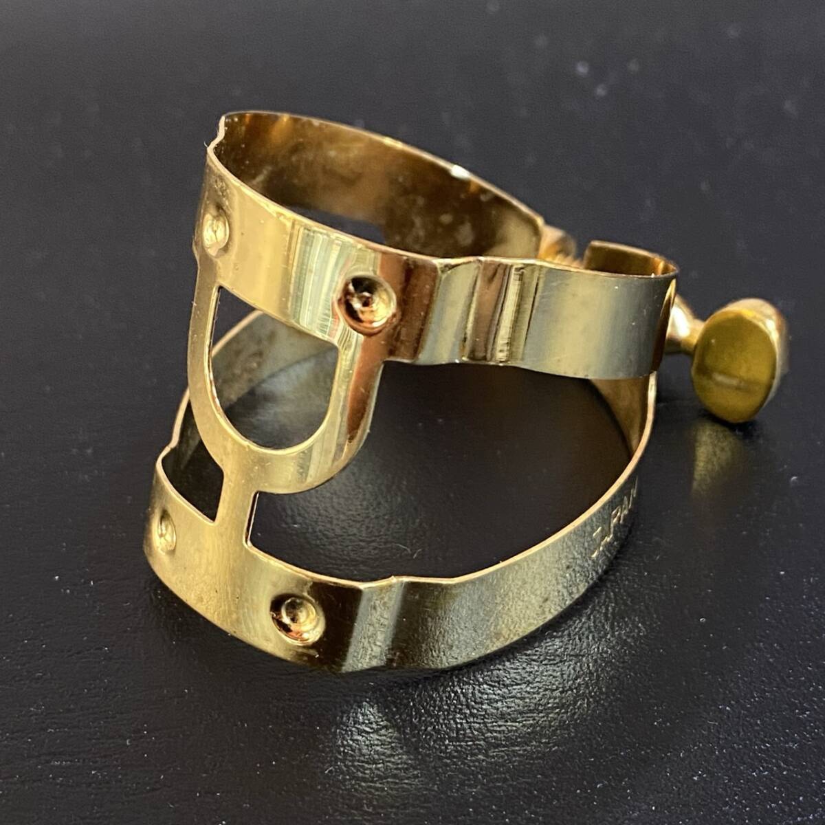 Yanagisawa ／ヤナギサワ Mahou -No -Riga -Chan GP （魔法のリガちゃん）金メッキ仕上げ バリトンサックス用リガチャー 中古品