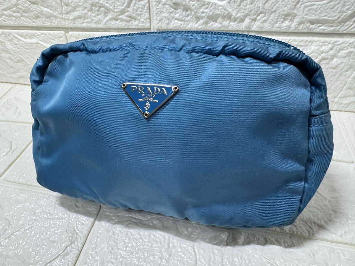 PRADA プラダ ポーチ ナイロン 小物入れ ナイロンポーチ 化粧ポーチ 三角ロゴ