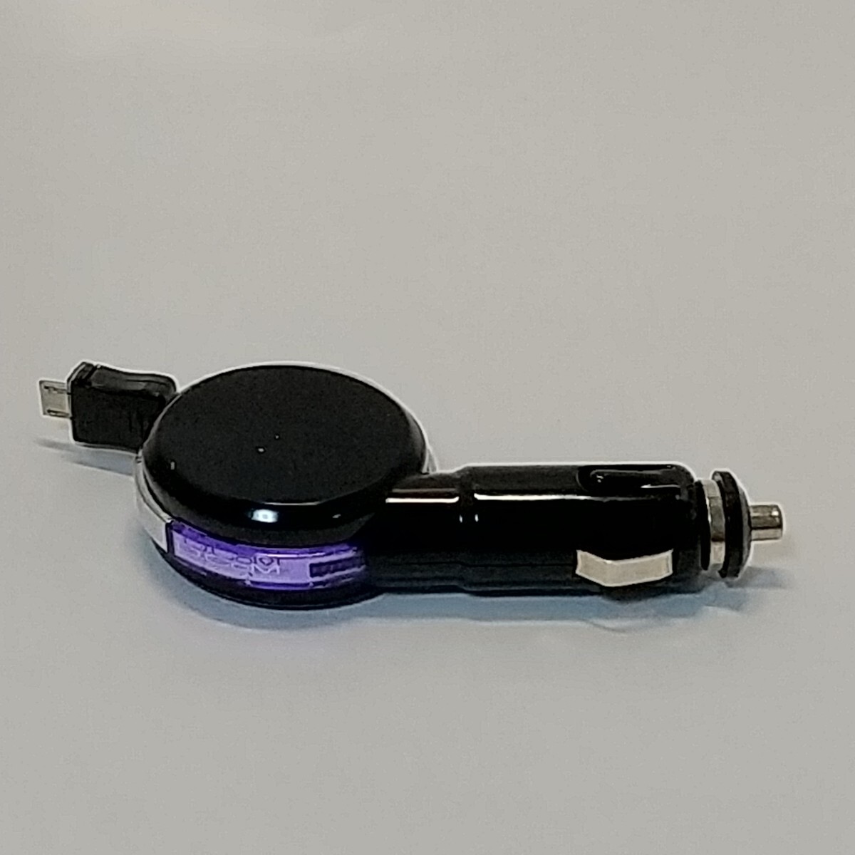 シガーソケット用充電器 Micro USB リール式 車載ジャンク