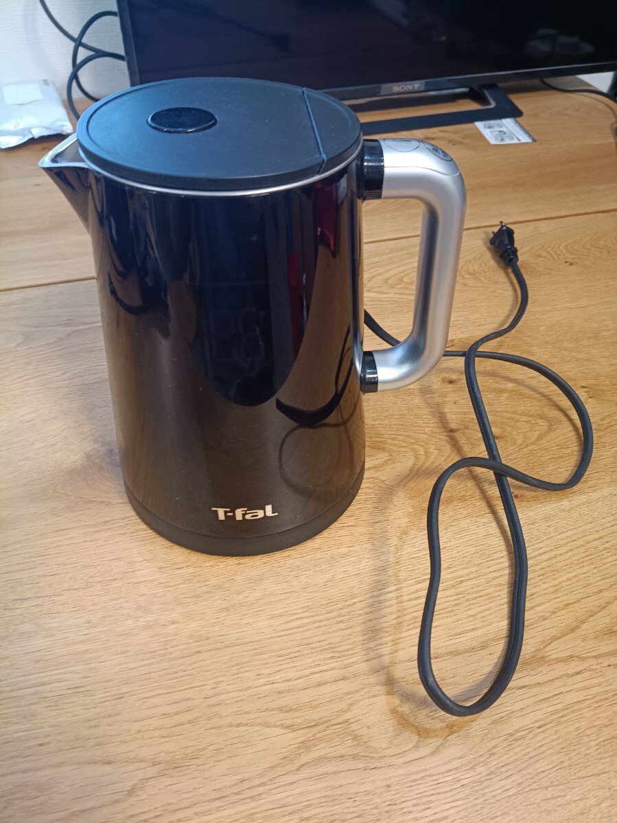 A39/ T-fal ティファール 電気ケトル ブラック 通電確認のみ 中古 現状品 ブラック 1L
