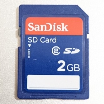 2GB SanDisk SDカード 動作確認済み SDメモリーカード