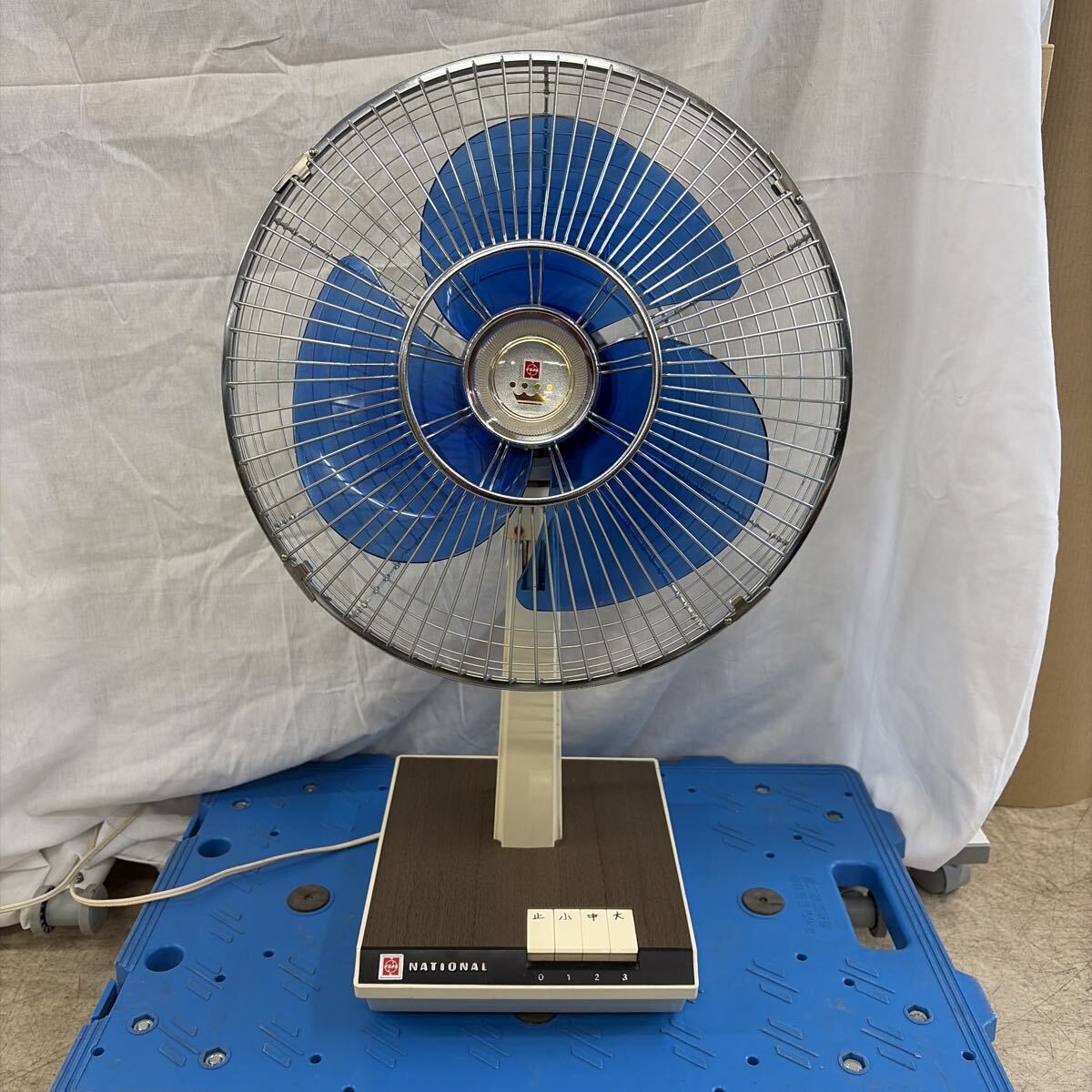 ★80507-③ National アンティーク 扇風機 王冠マーク 昭和レトロ レトロ扇風機 当時物 F-30CH 動作品 年式不明 ジャンク品扱い