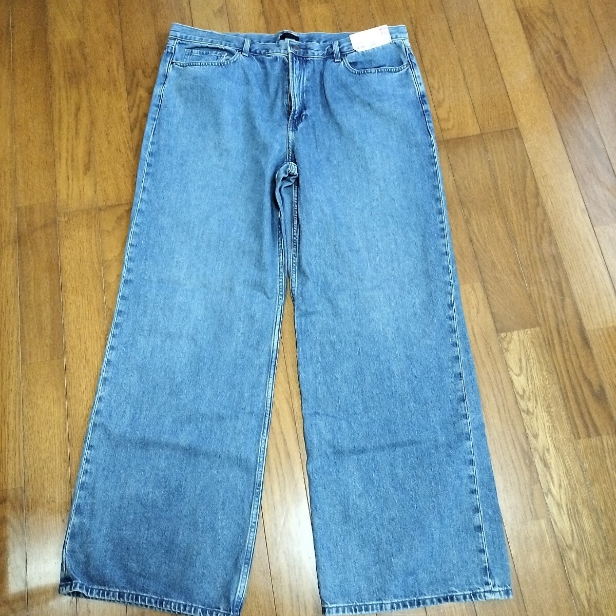 UNIQLOローライズバギー ジーンズ34 ジーパン