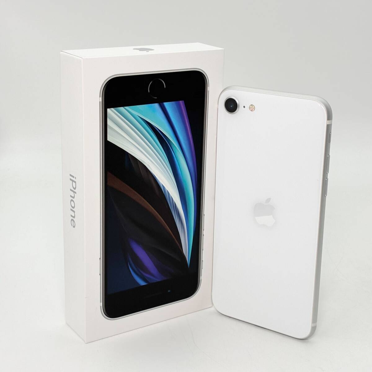 ◆ バッテリー 最大容量 84% ◆ iPhoneSE 第2世代 64GB / MHGQ3J/A / SIMロックなし / docomo 利用制限 〇 / 初期化済み 【6838】
