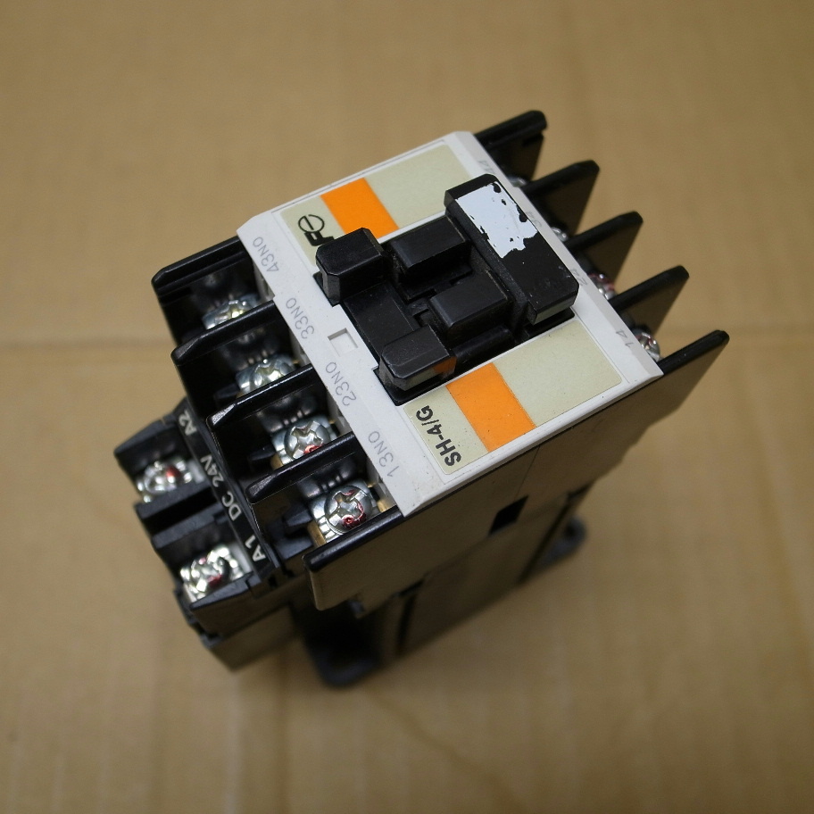 富士電機 補助継電器 SH-4/G コイルDC24V 4a 中古品