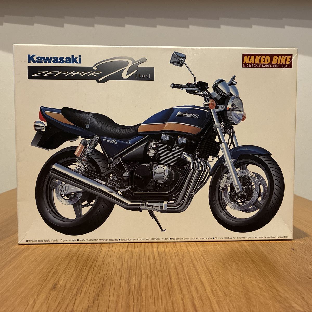 アオシマ カワサキ ゼファーχ Z2カラー 1/12 ネイキッドバイクシリーズ No.33 Kawasaki ZEPHYR プラモデル