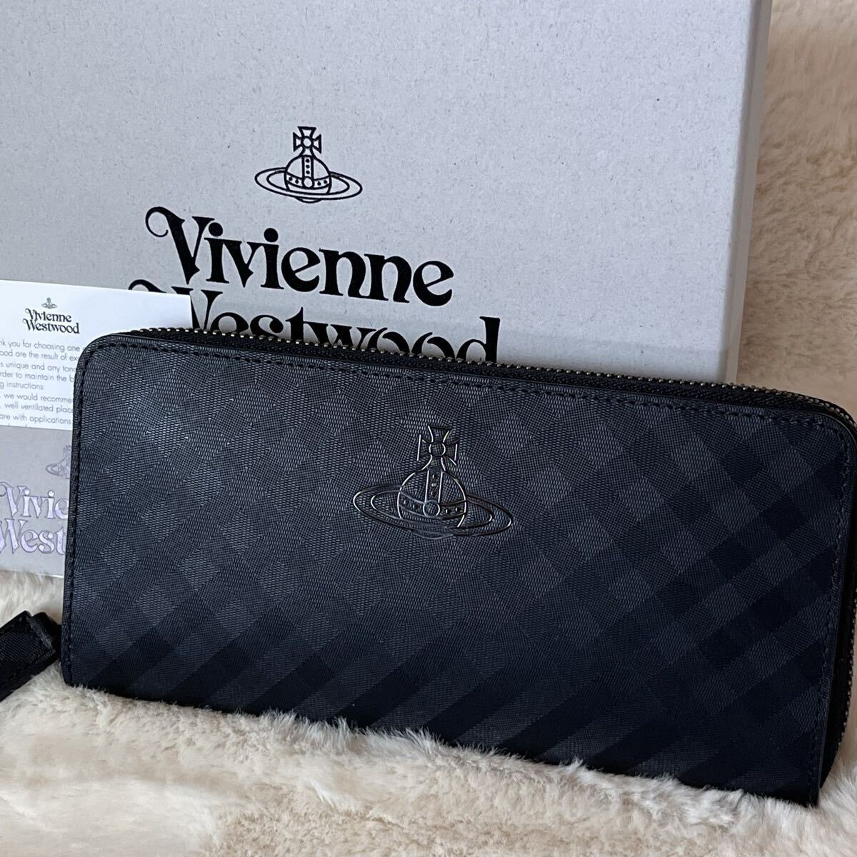 新品未使用◆VivienneWestwood メンズ 長財布 ラウンドファスナー 黒 Long Zip Around Wallet black マット オーブ ショッパー付き