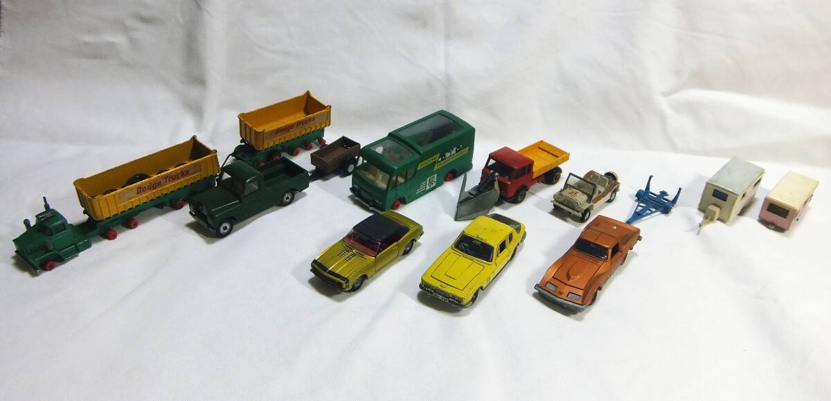 当時もの　ミニカー「CORGI・DINKY TOYSほか（イギリス・ドイツ製）いろいろまとめて11個」ジャンク品ほか　中古品