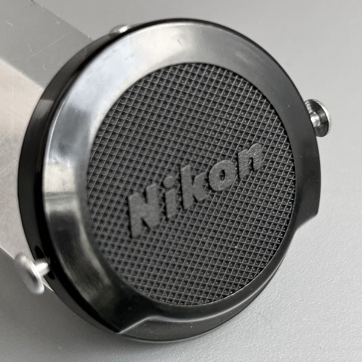 ニコン純正 レンズキャップ 34.5mm［Nikon SNAP-ON LENS CAP 34.5mm］スナップ式【使用感の無い新品同様品】☆送料無料☆