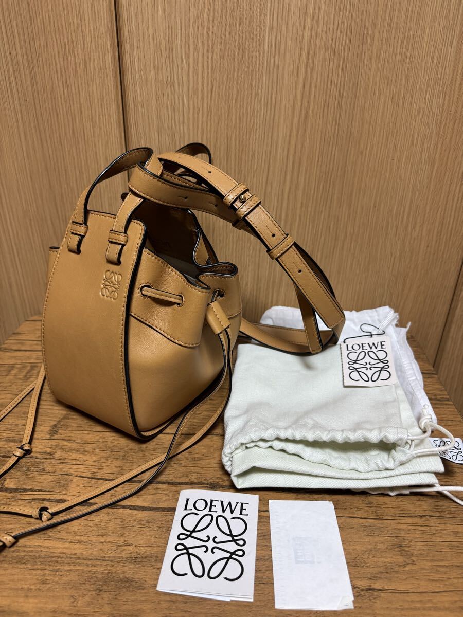 【美品】LOEWE ロエベ ミニ ハンモック ドローストリングバッグ ミニ ブラウン系　J-895