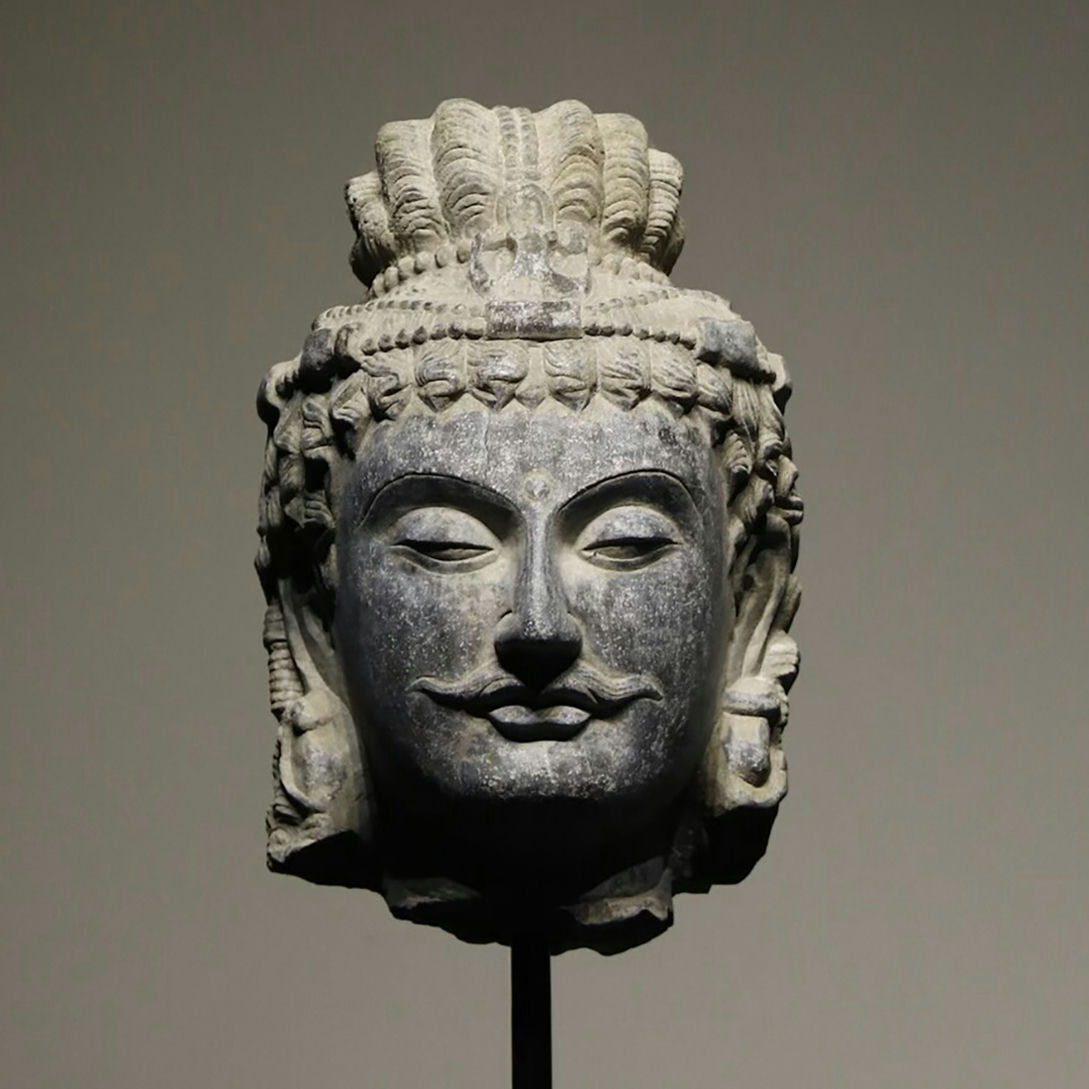★旧家蔵出し・時代物★B580クシャーン朝時代 仏教古美術・ 時代古仏 ガンダーラ石仏 灰色片岩石彫 ガンダーラ 仏首 
