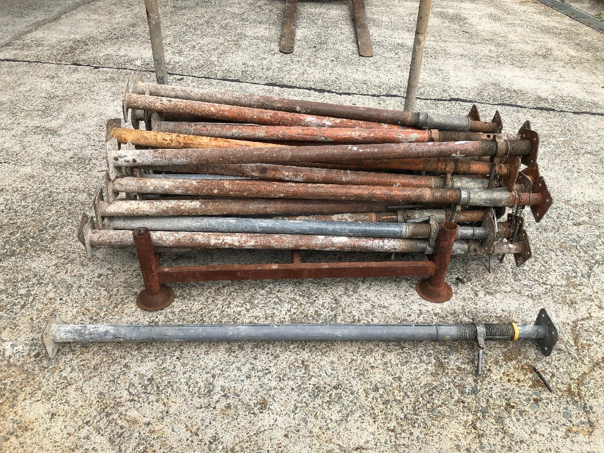 【兵庫県発】 中古 パイプサポート 5尺 6尺 28本 まとめ ポスト コンクリート 型枠 大量 / 足場 ジャッキベース 単管パイプ 仮設 資材