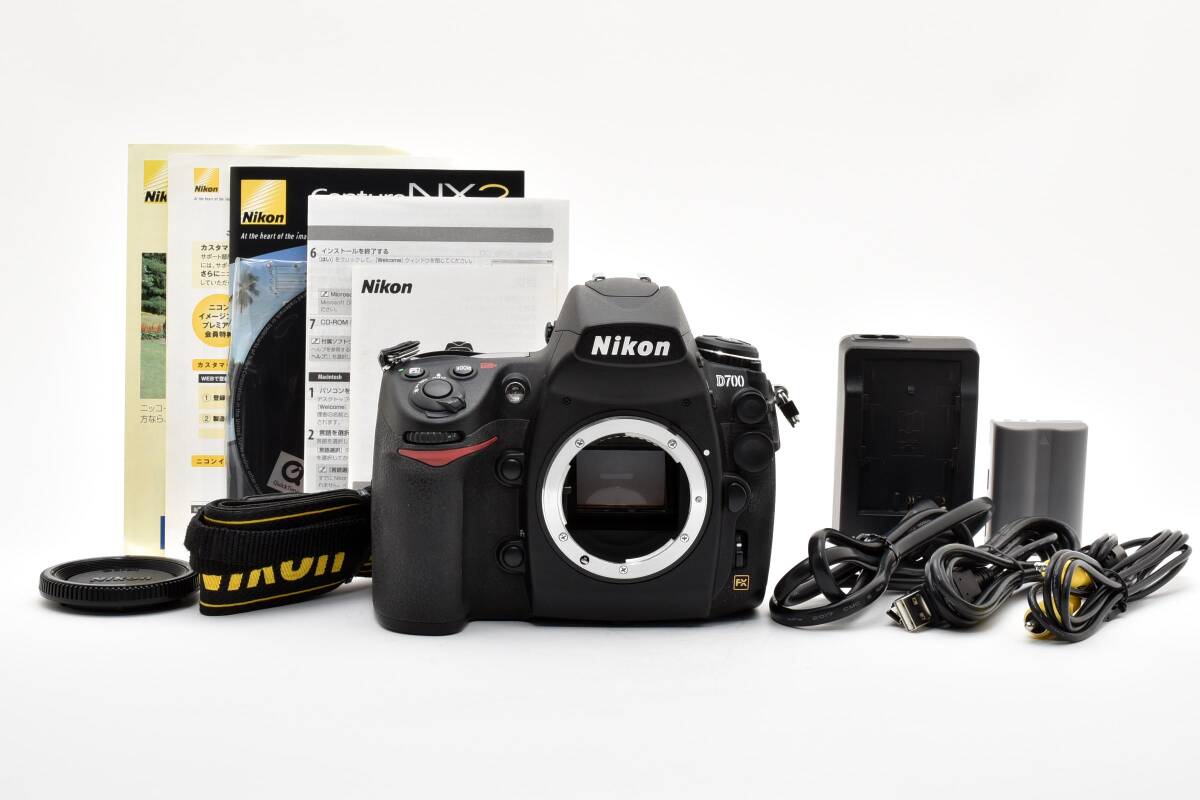 Nikon D700 12.1 MP Digital SLR Camera Body Only　ニコン　デジタルカメラ　＃703