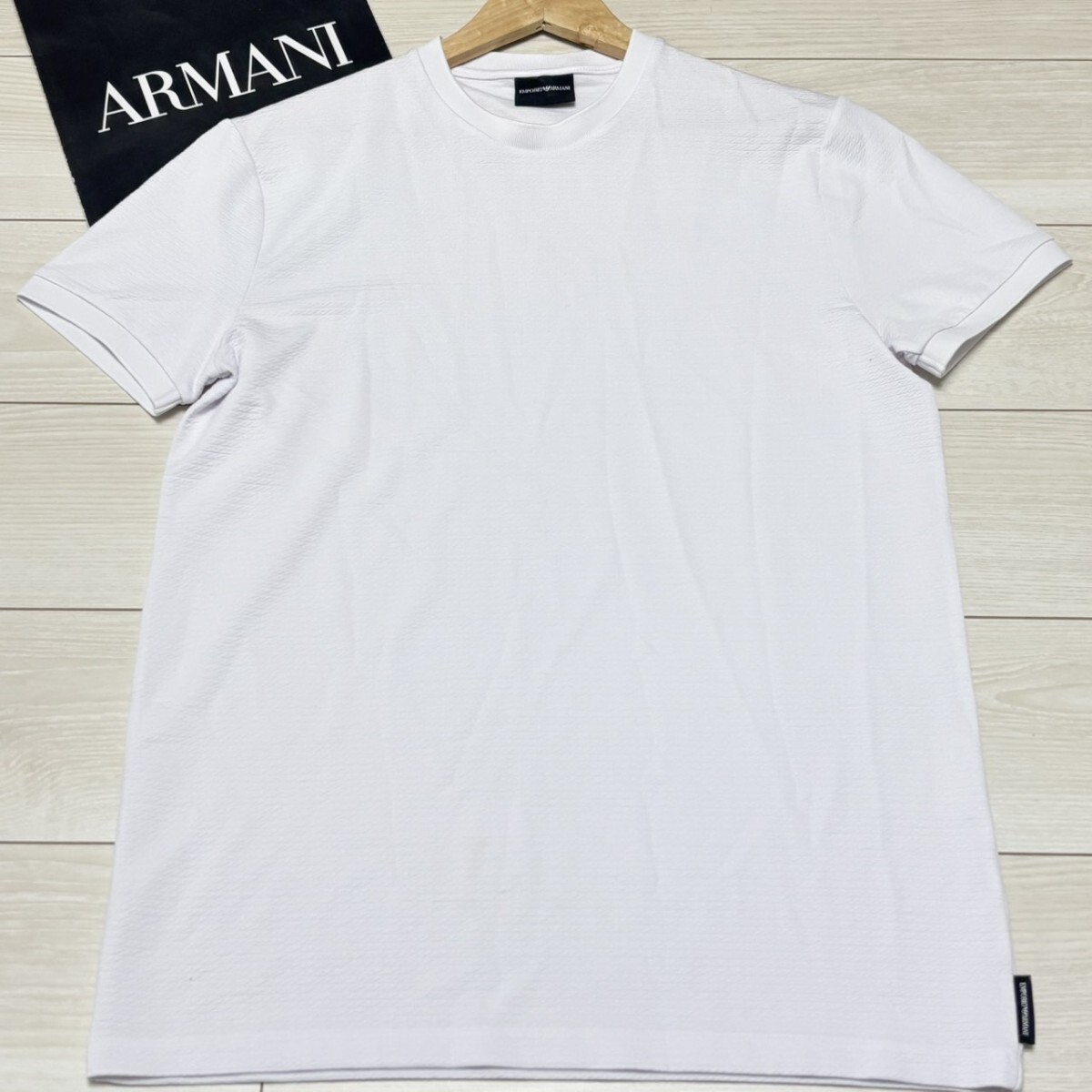 未使用級/XLサイズ●EMPORIO ARMANI エンポリオアルマーニ 半袖Tシャツ エンボス加工 クロコ調 ホワイト 白 トップス 夏 サマー 裾ロゴ