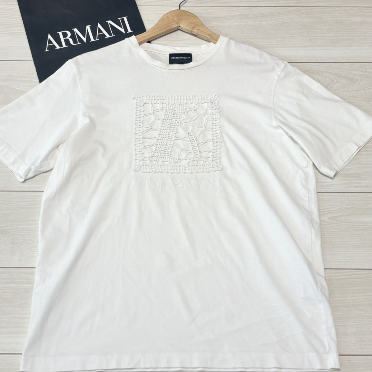 極美品/Lサイズ●EMPORIO ARMANI エンポリオアルマーニ 半袖Tシャツ イーグルロゴ 刺繍 白 ホワイト 夏 サマー メンズ トップス