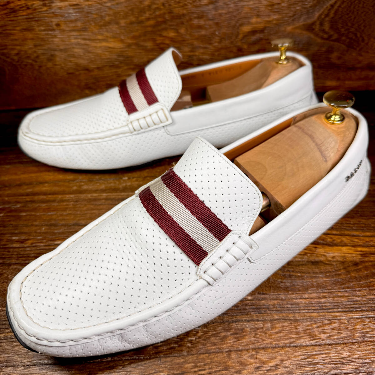【美品】◆BALLY◆バリー 28.5cm ドライビングシューズ レザー 革靴 白 ホワイト メンズ 靴 中古 宅急便 即決