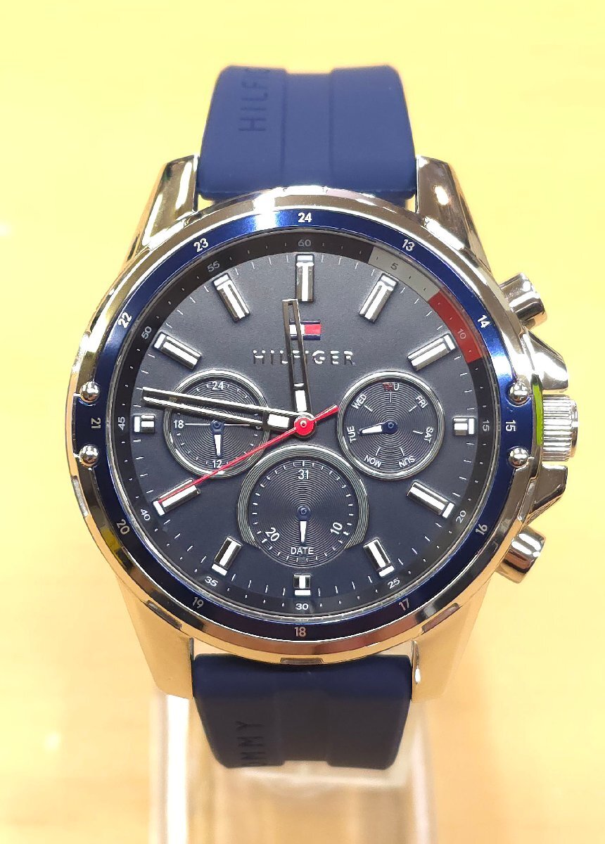 極上美品 トミーヒルフィガー 腕時計 TH.95.1.14.2928 クオーツ ネイビー メンズ TOMMY HILFIGER ケース径約45mm クロノグラフ