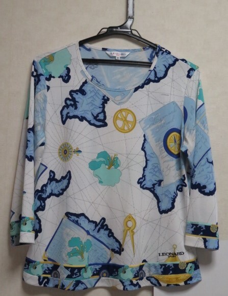 レオナール　トップス　Tシャツ　サイズ42　 大きいサイズ