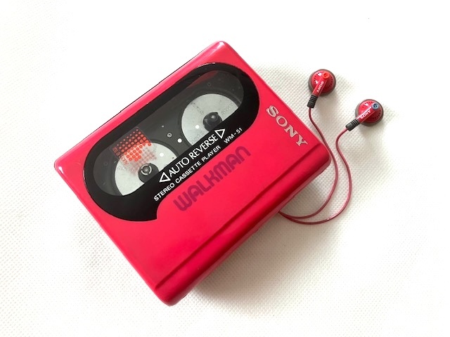 SONY ソニー Walkman WM-51 ウォークマン ピンク 巻き取り型イヤホン搭載 レアな色です