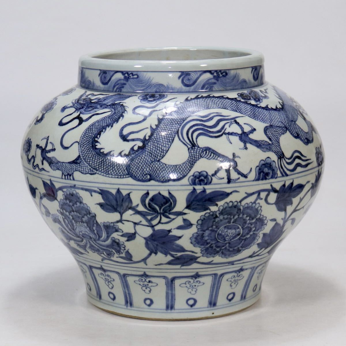 【竹河】中国古美術 元時代 青花 牡丹雲龍紋 罐 壺 時代物 唐物 古玩 骨董 藏出 置物 骨董品 当時物 置物　w18