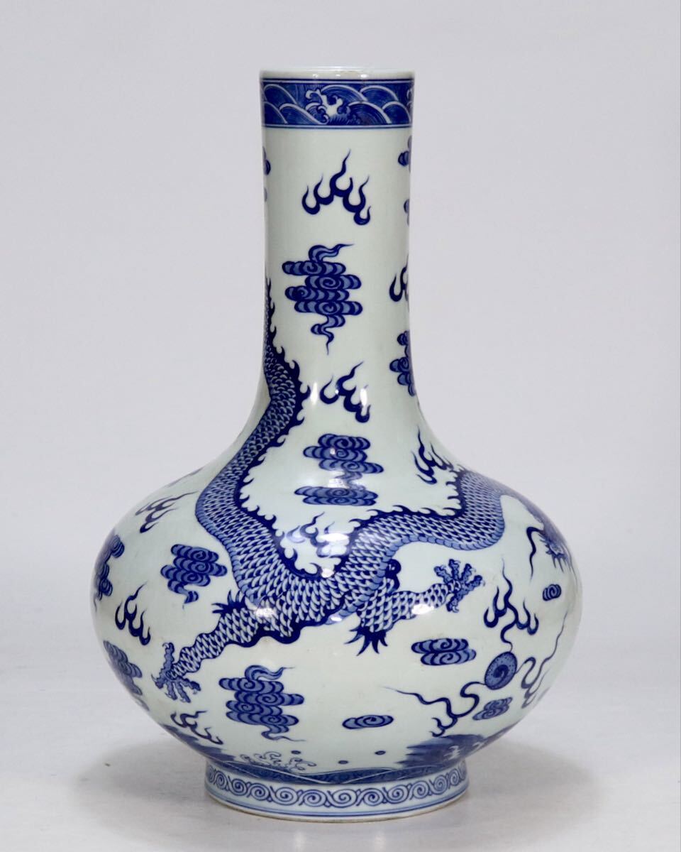 【竹河】中国古美術 清時代 青花 龍紋 花瓶 時代物 唐物 古玩 骨董 藏出 置物 骨董品 当時物 置物 飾壺 中国磁器 高さ34.5cm w13
