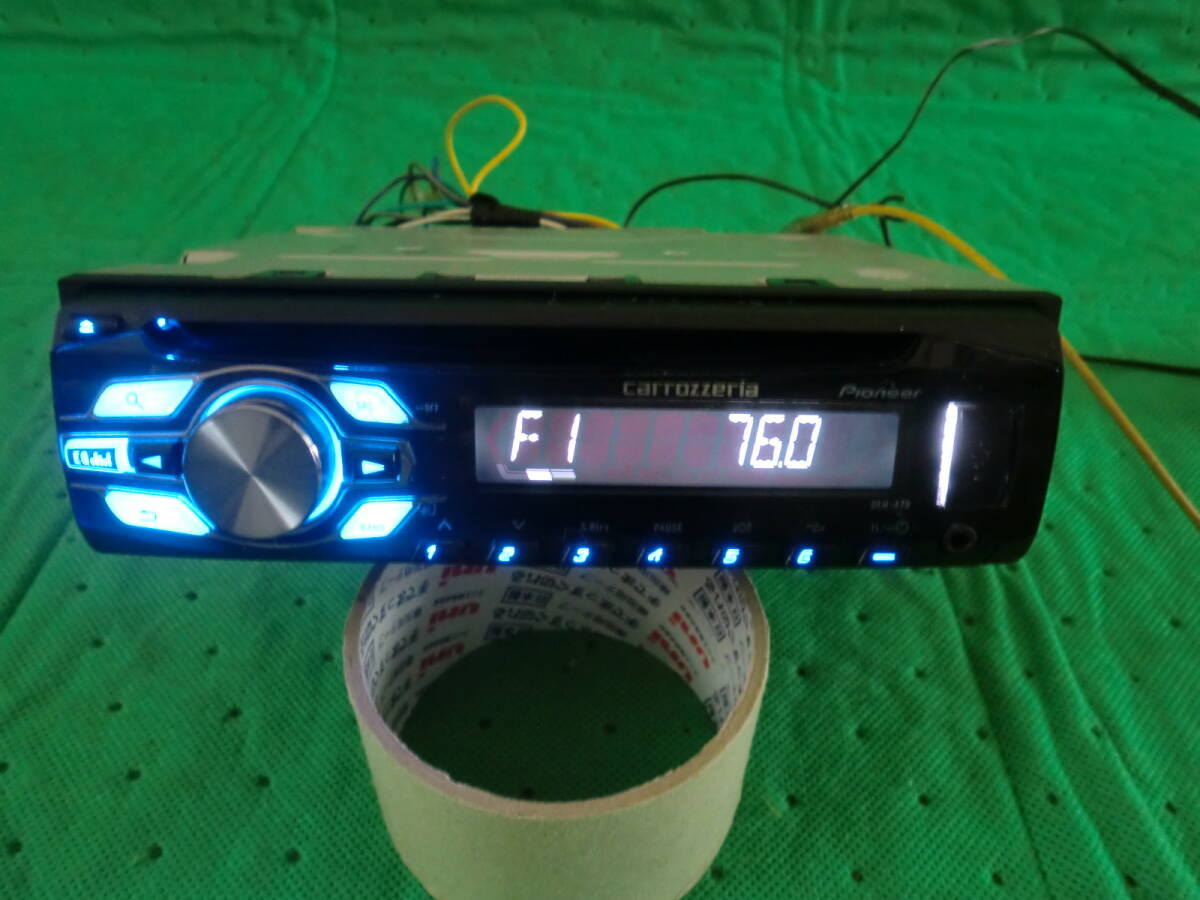 カロッツェリア　CD、USBデッキ　DEH-470　ジャンク品　J307
