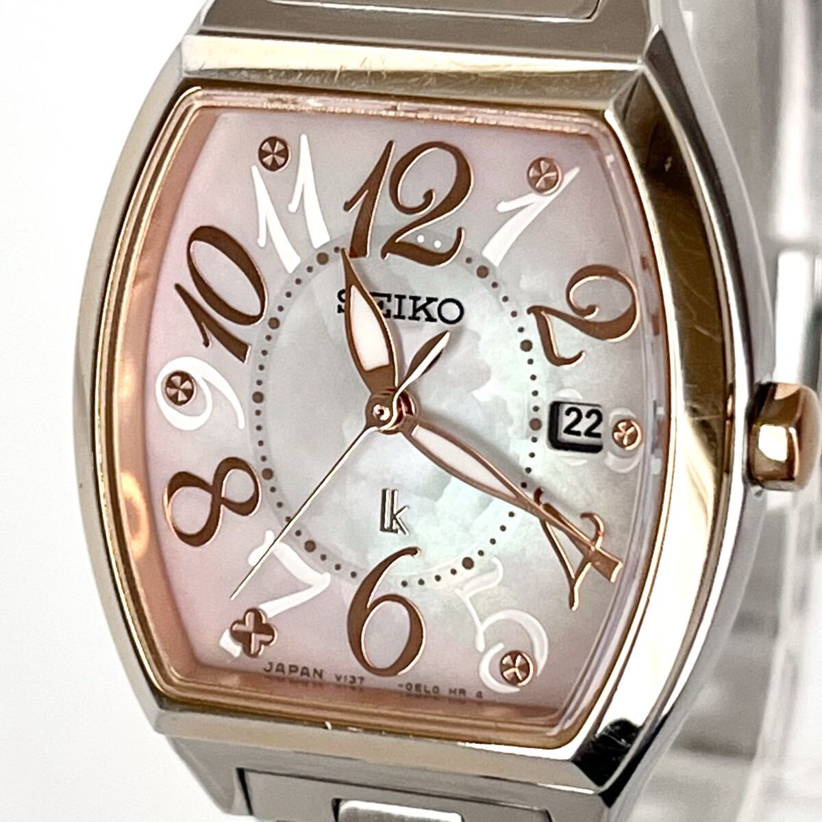 【稼働】磨き済み セイコー SEIKO ルキア LUKIA レディース 腕時計 ソーラー 美品 シェル文字盤 ゴールド s2356