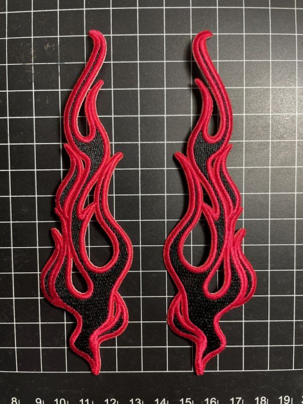 ２枚セット赤黒★アイロンワッペン★ファイヤーパターン左右対称★フレアー炎