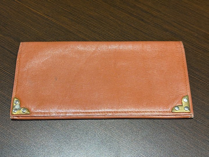 【333‐04983】レザー長財布 Why キャメルカラー 60