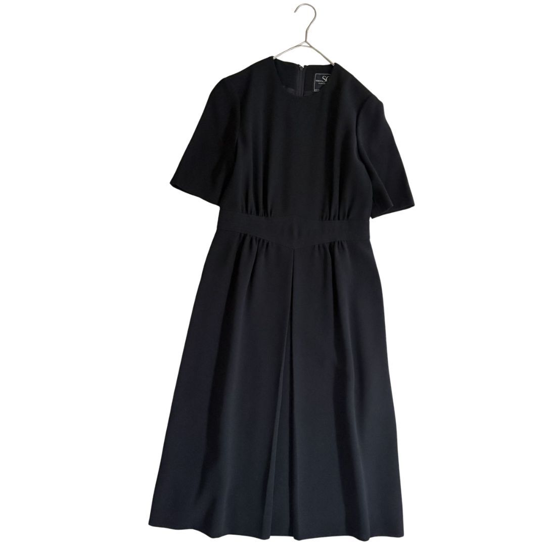 上品 東京ソワール TOKYO SOIR 黒 半袖 ワンピース 冠婚葬祭 フォーマル ブラック サイズ9 Mサイズ