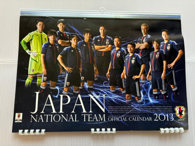 サッカーワールドカップ開催を記念して　日本代表黄金時代の2013年版カレンダー　業者放出品