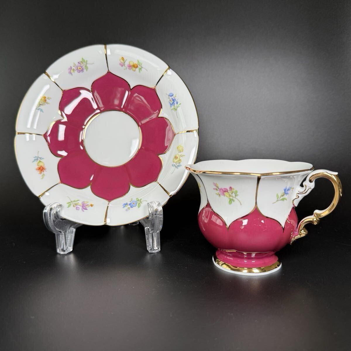 未使用 マイセン 金彩 Bフォーム 宮廷の小花 フルサイズ コーヒーカップ＆ソーサー 1客、1級品