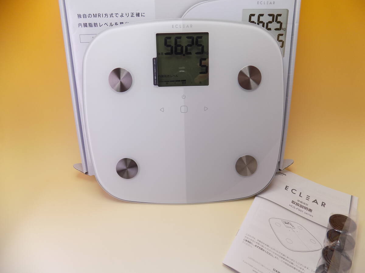 【使用感なし】☆エレコムｘ筑波大学　体組成計　体重計　エクリア　HCS-FS01XWH　ホワイト　2025年製　乾電池非付属☆　送料込み