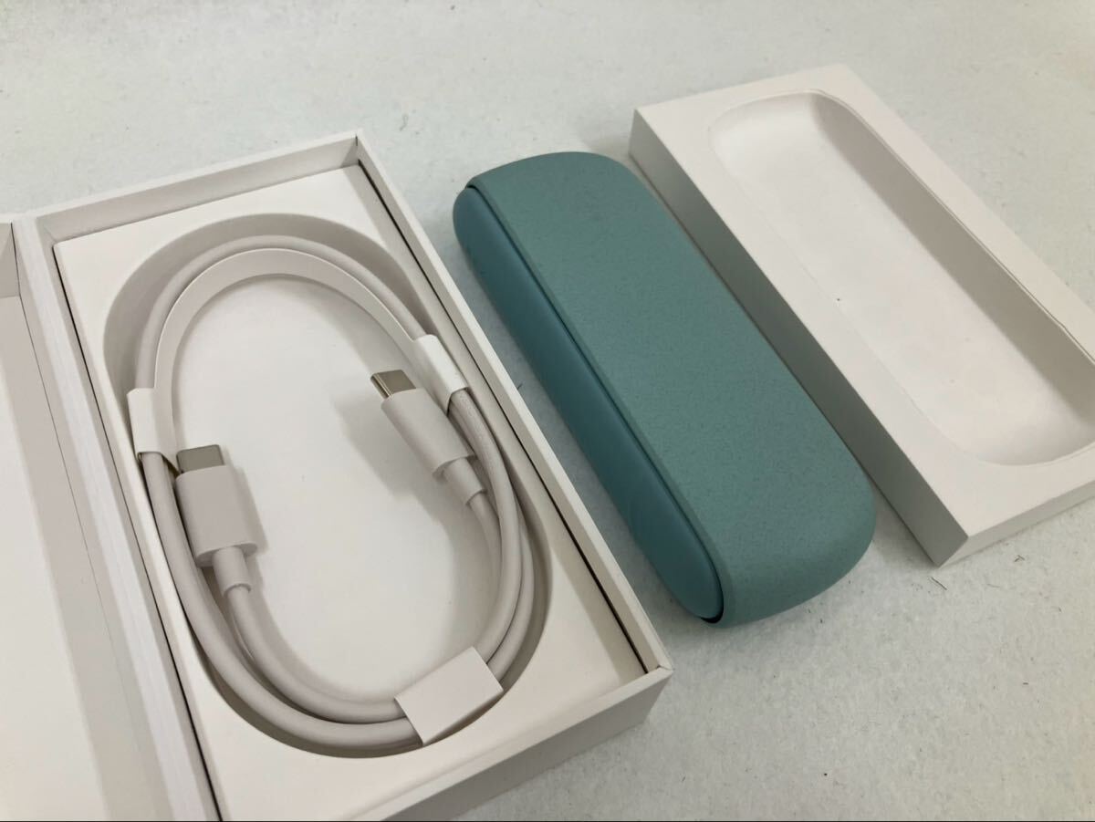 A【4F157】喫煙具 IQOS アイコス ILUMAi イルマi ブリーズブルー 水色系 チャージャー ホルダー 電子タバコ 喫煙グッズ イルマアイ