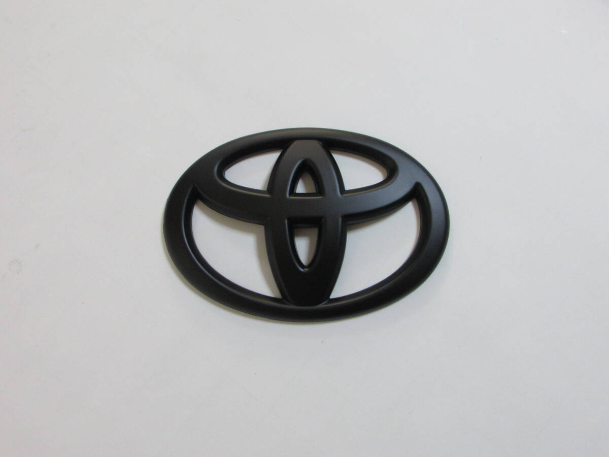 TOYOTA トヨタ マットブラック エンブレム カバー 被せタイプ 艶消し つや消し 150mm×100ｍｍ